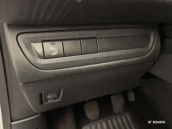 PEUGEOT 208 - voiture d'occasion - Photo 15