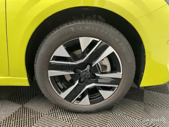 PEUGEOT 208 II - voiture d'occasion - Photo 8