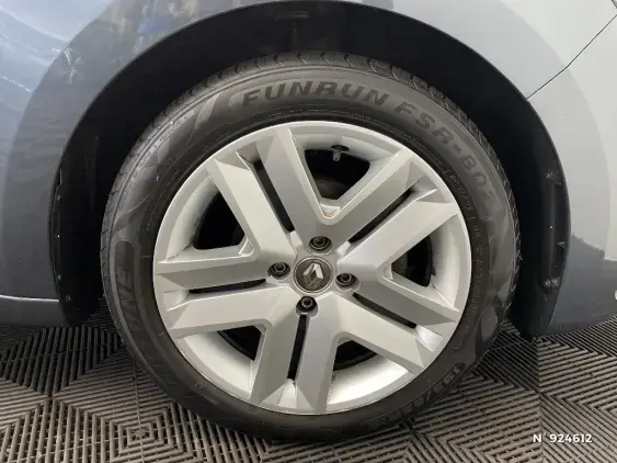 RENAULT CLIO V - voiture d'occasion - Photo 8