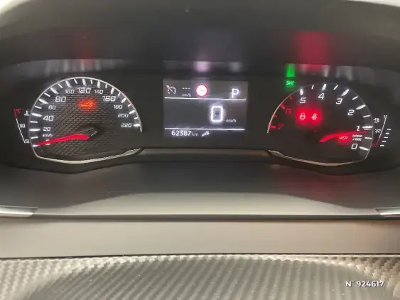 PEUGEOT 208 BUSINESS R II - voiture d'occasion - Photo 12