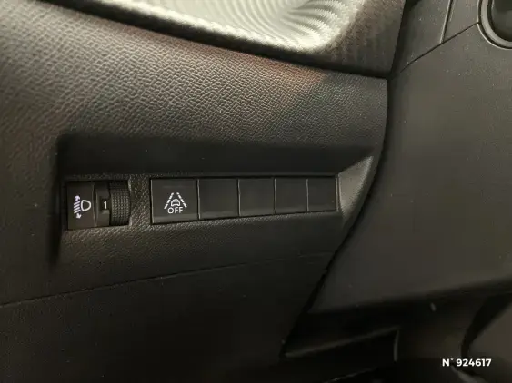 PEUGEOT 208 BUSINESS R II - voiture d'occasion - Photo 15