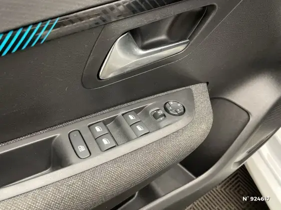 PEUGEOT 208 BUSINESS R II - voiture d'occasion - Photo 27