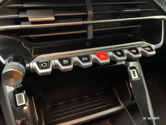 PEUGEOT 208 BUSINESS R II - voiture d'occasion - Photo 37