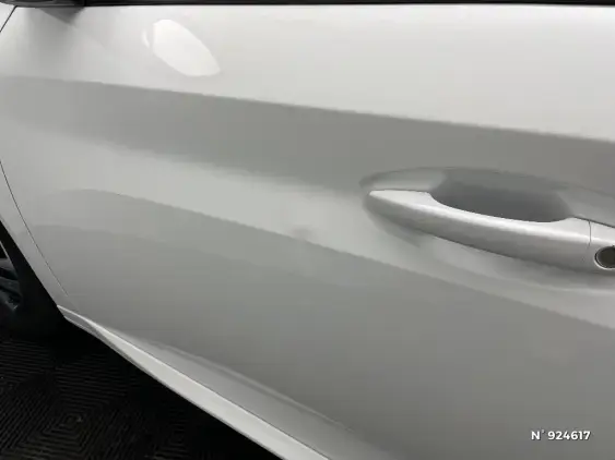 PEUGEOT 208 BUSINESS R II - voiture d'occasion - Photo 26