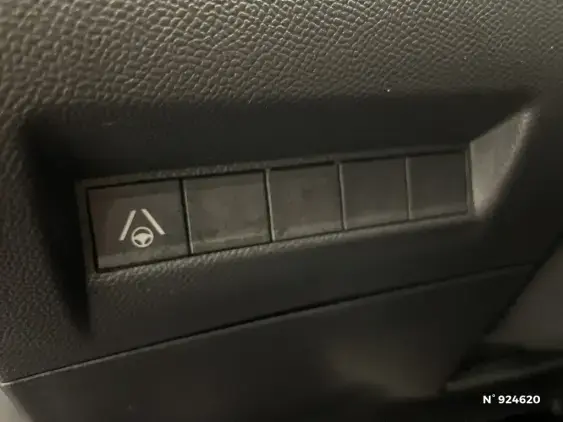 PEUGEOT 208 II - voiture d'occasion - Photo 15