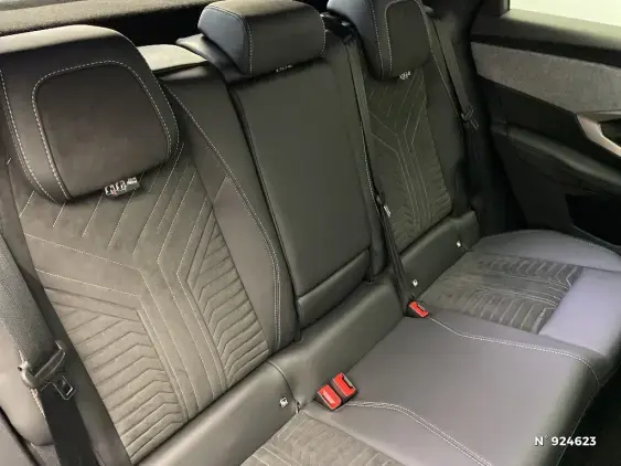 PEUGEOT 3008 III - voiture d'occasion - Photo 11