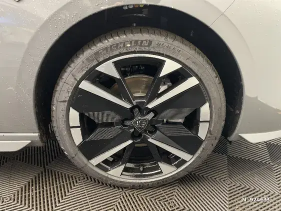 PEUGEOT 308 III - voiture d'occasion - Photo 8