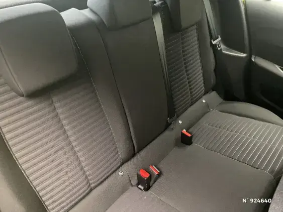 PEUGEOT 208 II - voiture d'occasion - Photo 11