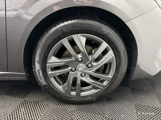 PEUGEOT 208 BUSINESS R II - voiture d'occasion - Photo 8