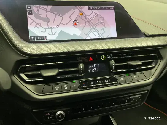 BMW SERIE 1 F40 - voiture d'occasion - Photo 13