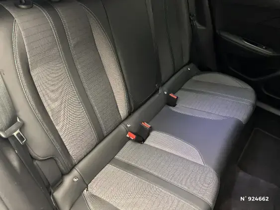 PEUGEOT 2008 II - voiture d'occasion - Photo 11