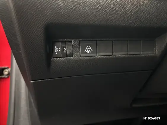 PEUGEOT 208 BUSINESS R II - voiture d'occasion - Photo 15