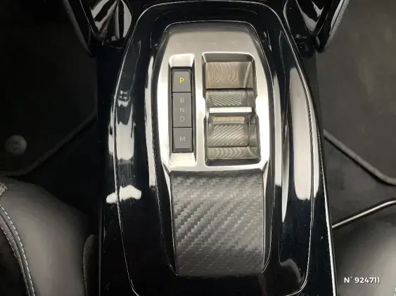 PEUGEOT 2008 II - voiture d'occasion - Photo 26