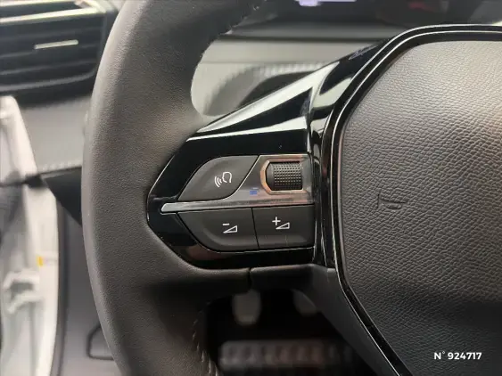 PEUGEOT 2008 II - voiture d'occasion - Photo 25