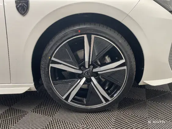 PEUGEOT 308 III - voiture d'occasion - Photo 8