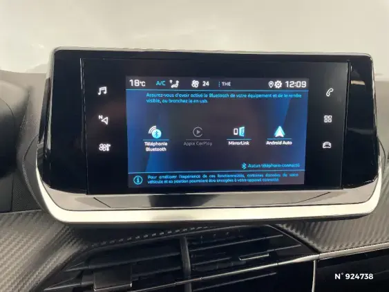 PEUGEOT 2008 II - voiture d'occasion - Photo 13