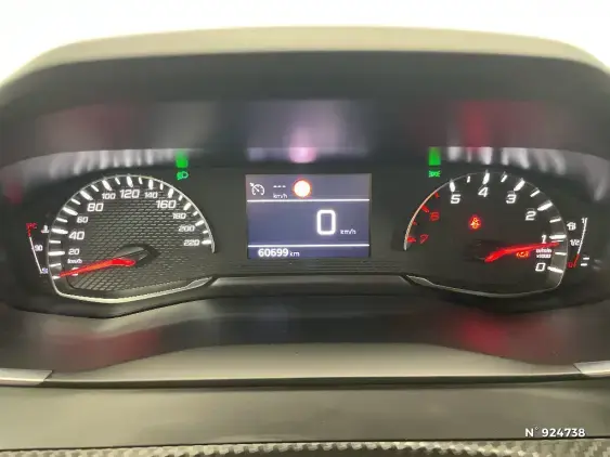 PEUGEOT 2008 II - voiture d'occasion - Photo 12