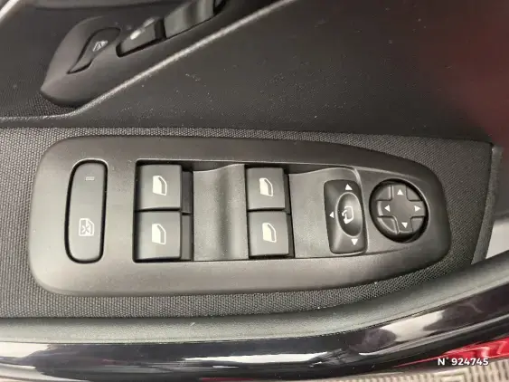 PEUGEOT 208 - voiture d'occasion - Photo 26