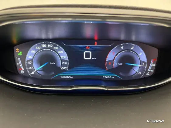 PEUGEOT 3008 II - voiture d'occasion - Photo 12