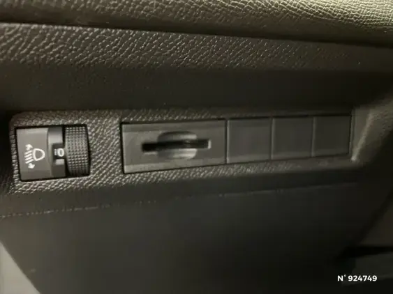 PEUGEOT 308 III - voiture d'occasion - Photo 15