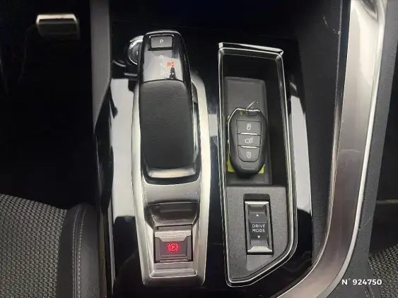 PEUGEOT 3008 II - voiture d'occasion - Photo 25