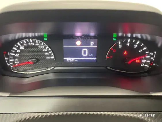 PEUGEOT 2008 II - voiture d'occasion - Photo 12