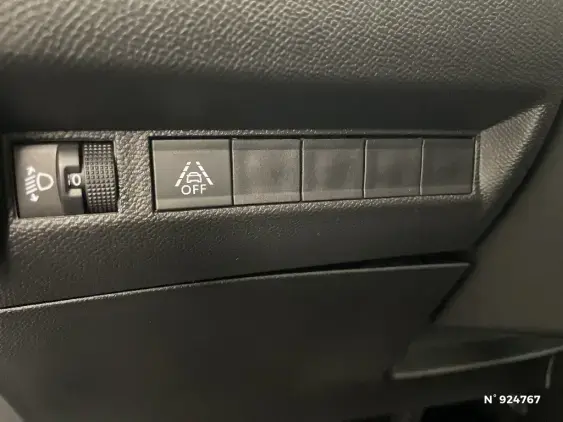 PEUGEOT 208 BUSINESS R II - voiture d'occasion - Photo 14