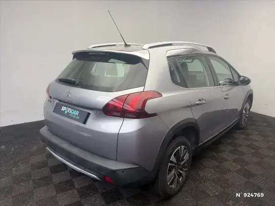 PEUGEOT 2008 - voiture d'occasion - Photo 4