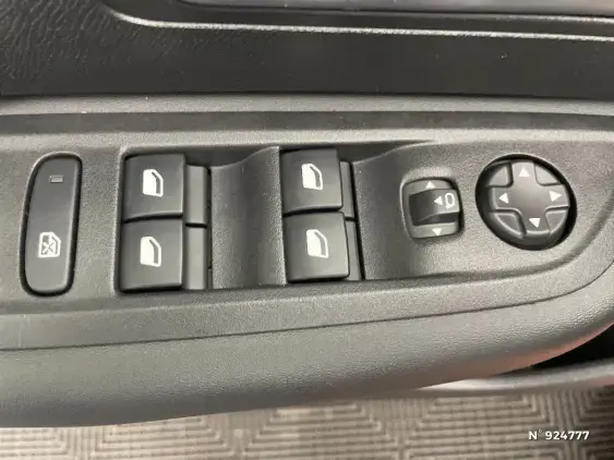 CITROEN C4 III - voiture d'occasion - Photo 26