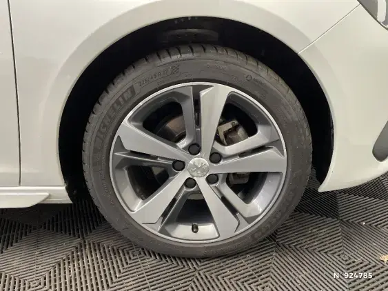 PEUGEOT 308 II - voiture d'occasion - Photo 8