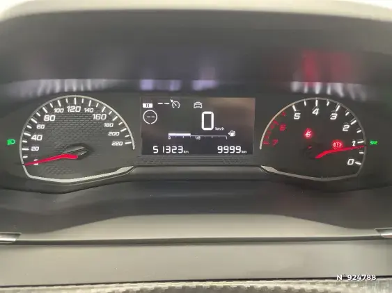 PEUGEOT 208 BUSINESS R II - voiture d'occasion - Photo 12