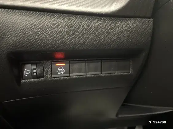 PEUGEOT 208 BUSINESS R II - voiture d'occasion - Photo 14