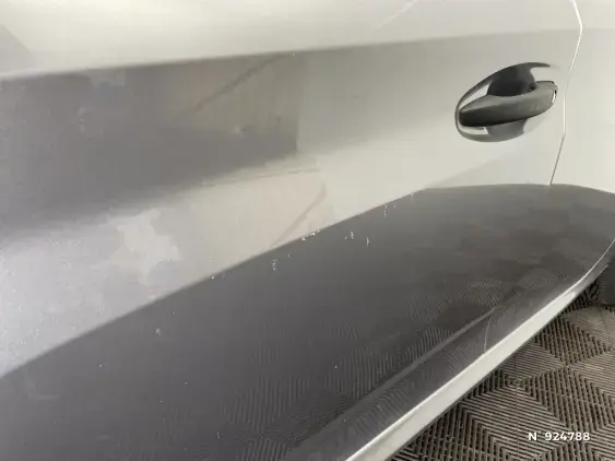 PEUGEOT 208 BUSINESS R II - voiture d'occasion - Photo 28