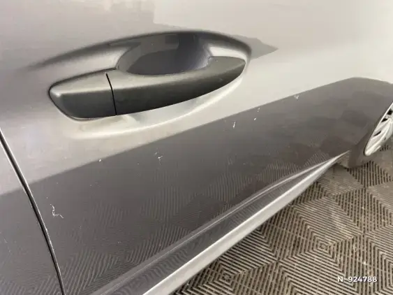 PEUGEOT 208 BUSINESS R II - voiture d'occasion - Photo 25