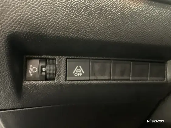 PEUGEOT 208 II - voiture d'occasion - Photo 15