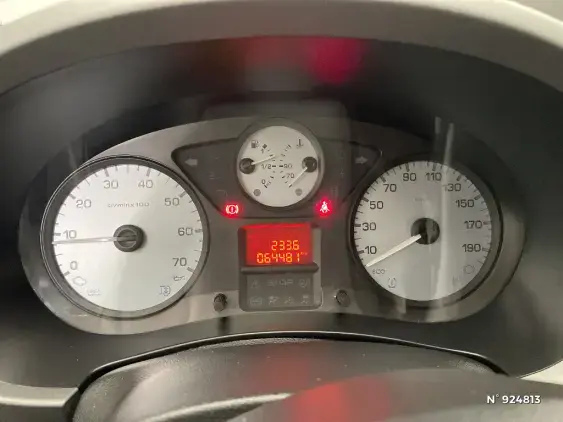 PEUGEOT PARTNER II - voiture d'occasion - Photo 12