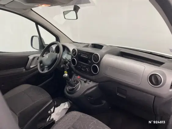 PEUGEOT PARTNER II - voiture d'occasion - Photo 10