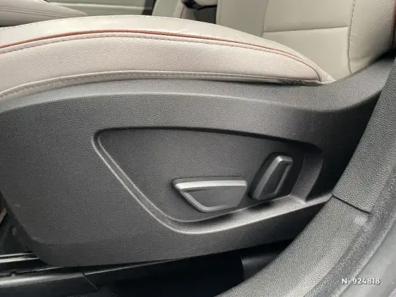 PEUGEOT 3008 ELECTRIQUE III - voiture d'occasion - Photo 27