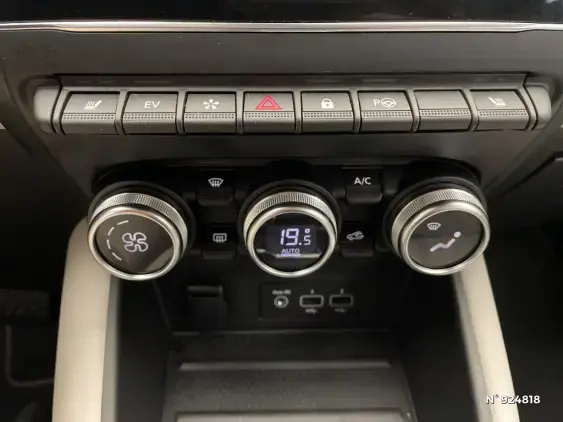 PEUGEOT 3008 ELECTRIQUE III - voiture d'occasion - Photo 28