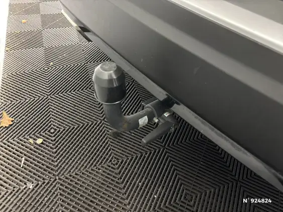 PEUGEOT 2008 II - voiture d'occasion - Photo 25