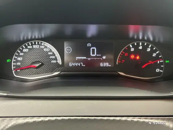 PEUGEOT 208 II - voiture d'occasion - Photo 12