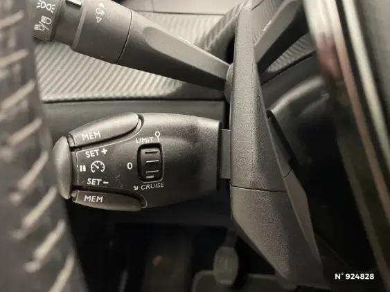 PEUGEOT 208 BUSINESS R II - voiture d'occasion - Photo 29