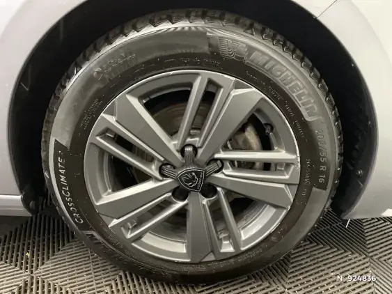 PEUGEOT 308 III - voiture d'occasion - Photo 8