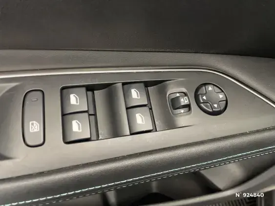 PEUGEOT 3008 II - voiture d'occasion - Photo 26