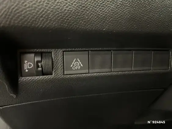 PEUGEOT 208 BUSINESS R II - voiture d'occasion - Photo 14