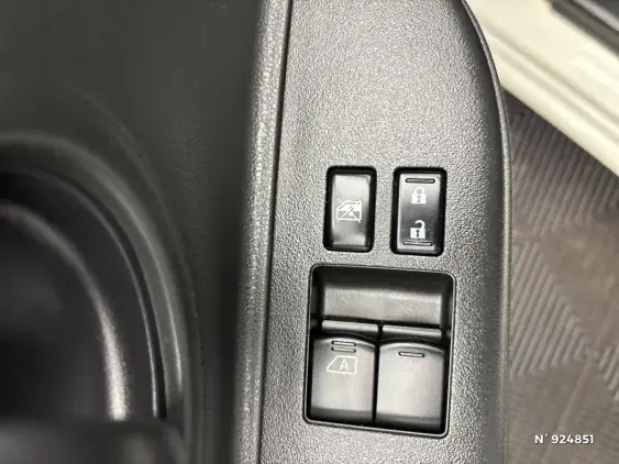 NISSAN MICRA IV - voiture d'occasion - Photo 27