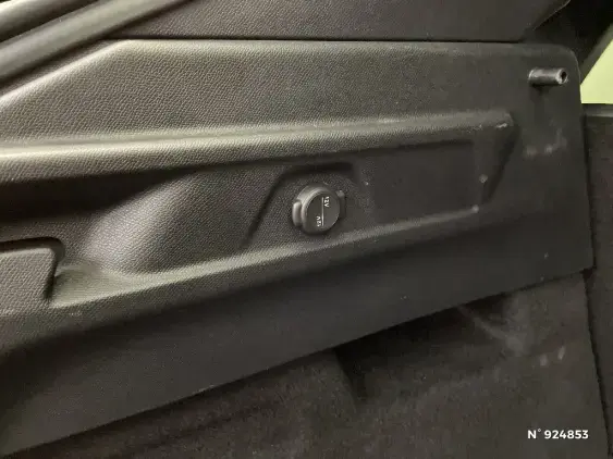 PEUGEOT 3008 III - voiture d'occasion - Photo 26