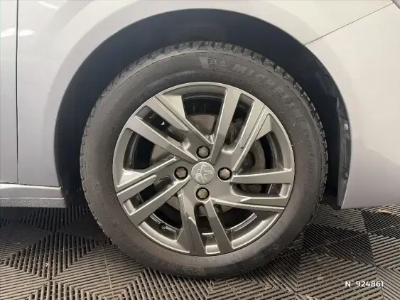 PEUGEOT 208 BUSINESS R II - voiture d'occasion - Photo 8