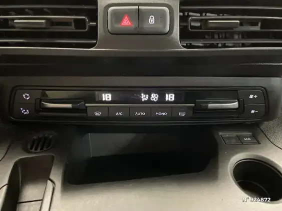 PEUGEOT PARTNER III - voiture d'occasion - Photo 27