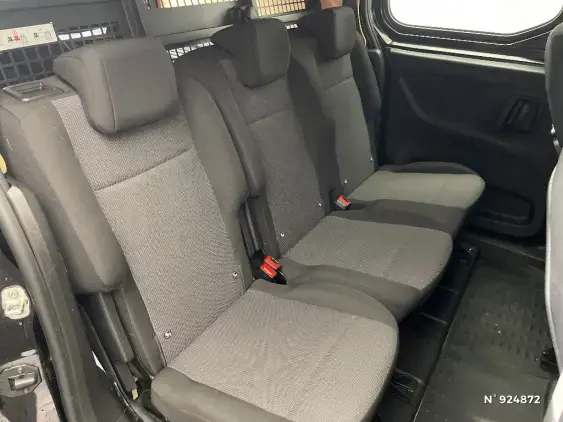 PEUGEOT PARTNER III - voiture d'occasion - Photo 11